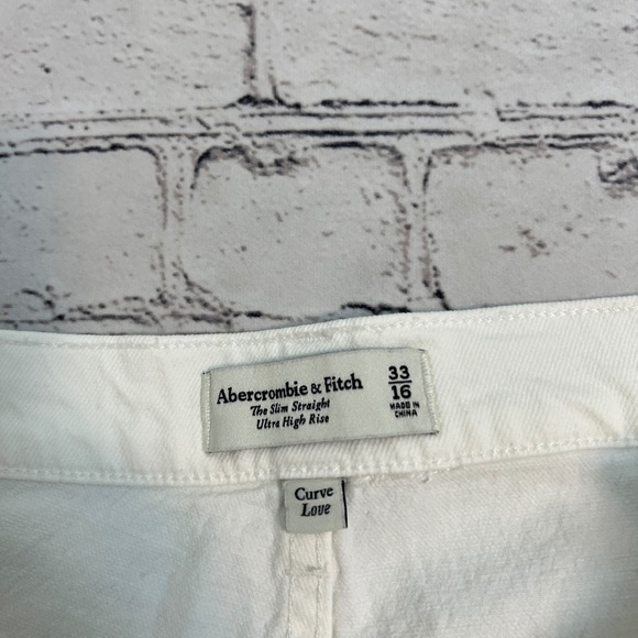 NWT Abercrombie and Fitch Ultra High Rise Slim Strength Jean‎ Size 33/16 "READ" - Picture 4 of 12